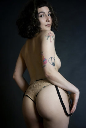 Eve Renard