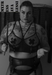 Mxtress Ava Lessi