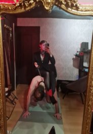 Dominatrix Gina